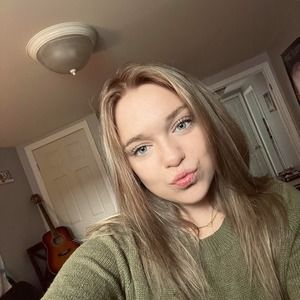 Meet your Posher, Justine